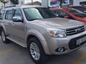 Xe Ford Everest đời 2014, màu hồng, 750 triệu