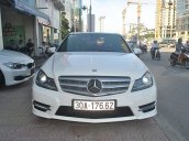 Showroom Hưng Phát Auto cần bán lại xe Mercedes đời 2014, màu trắng, xe nhập