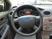 Cần bán lại xe Ford Focus 1.8AT năm 2013, màu đen, chính chủ