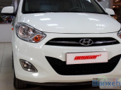 Cần bán xe Hyundai i10 1.1MT đời 2012, màu trắng