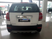 Cần bán xe Chevrolet Captiva 2015, màu trắng