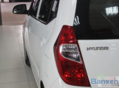 Cần bán xe Hyundai i10 1.1MT đời 2012, màu trắng