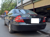 Bán xe Mercedes E280 đời 2005, màu đen, số tự động