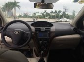 Cần bán xe Toyota Vios đời 2010, màu bạc, nhập khẩu nguyên chiếc