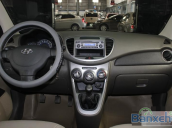 Cần bán xe Hyundai i10 1.1MT đời 2012, màu trắng