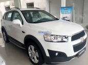 Cần bán xe Chevrolet Captiva 2015, màu trắng