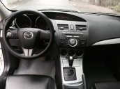 Cần bán lại xe Mazda 3 AT đời 2010, màu trắng, nhập khẩu chính hãng, số tự động