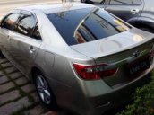 Cần bán Toyota Camry đời 2014, còn mới