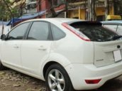 Cần bán xe Ford Focus đời 2012, màu trắng - 530 triệu