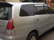 Gia đình muốn bán xe ô tô Toyota Innova G màu bạc, cuối đời 2008 