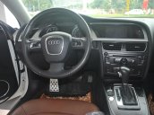 Cần bán xe Audi A5 đời 2011, màu trắng, xe nhập, chính chủ