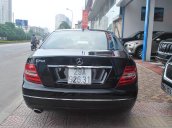 Cần bán Mercedes C250 đời 2011, màu đen