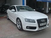 Cần bán xe Audi A5 đời 2011, màu trắng, xe nhập, chính chủ