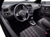 Bán Volkswagen Polo đời 2015, màu đỏ, nhập khẩu chính hãng