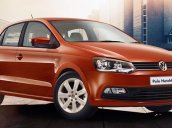 Cần bán xe Volkswagen Polo đời 2015, màu đỏ, nhập khẩu nguyên chiếc, 630tr