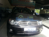 Cần bán gấp Toyota Fortuner sản xuất 2010, xe nhập