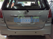 Xe Toyota Innova G màu bạc - trong nước 