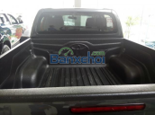 Bán Toyota Hilux đời 2015, màu xám, nhập khẩu chính hãng, 779 triệu