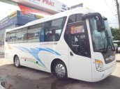 Bán xe Hyundai Universe năm 2015, màu trắng