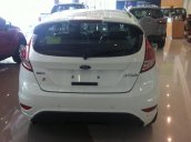 Cần bán xe Ford Fiesta năm 2015, màu trắng