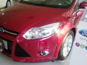 Cần bán gấp Ford Focus 2.0 Titanium năm 2015, màu đỏ