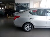 Bán Nissan Sunny đời 2015, màu bạc