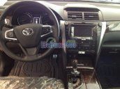 Bán Toyota Camry 2.5Q đời 2016, màu nâu