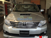 Bán xe Toyota Fortuner 2.5G đời 2016, màu bạc