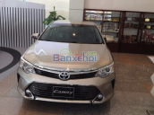 Bán Toyota Camry 2.5Q đời 2016, màu nâu