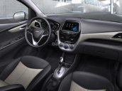 Cần bán Chevrolet Spark đời 2016, màu trắng, xe nhập
