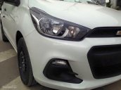 Cần bán Chevrolet Spark đời 2016, màu trắng, xe nhập