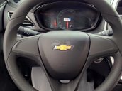 Cần bán Chevrolet Spark đời 2016, màu trắng, xe nhập