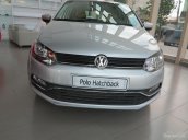 Cần bán xe Volkswagen Polo Hatchback 1.6L AT sản xuất 2016, màu bạc, nhập khẩu chính hãng