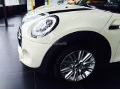 Bán Mini Cooper S 3 cửa đời 2016, trắng sọc đen, hỗ trợ trước bạ