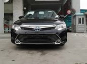 Bán ô tô Toyota Camry E đời 2017, màu đen giá rẻ nhất Nghệ An