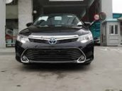 Bán ô tô Toyota Camry E đời 2017, màu đen