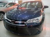 Bán ô tô Toyota Camry XLE Mỹ 2015 màu xanh đen, giá rẻ, giao ngay