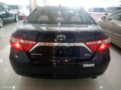 Bán ô tô Toyota Camry XLE Mỹ 2015 màu xanh đen, giá rẻ, giao ngay