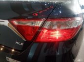 Bán ô tô Toyota Camry XLE Mỹ 2015 màu xanh đen, giá rẻ, giao ngay