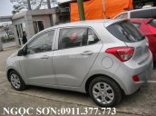 Cần bán xe Hyundai Grand i10 , màu bạc, LH Ngọc Sơn: 0911.377.773