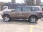 Bán xe Pajero Sport máy xăng, 1 cầu, màu nâu 2016, giá rẻ