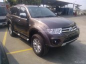 Bán xe Pajero Sport máy xăng, 1 cầu, màu nâu 2016, giá rẻ