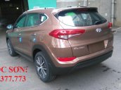 Cần bán xe Hyundai Tucson mới màu nâu, trả góp 90% xe, Lh Ngọc Sơn: 0911377773