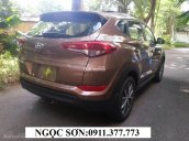 Cần bán xe Hyundai Tucson mới màu nâu, trả góp 90% xe, Lh Ngọc Sơn: 0911377773