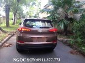 Cần bán xe Hyundai Tucson mới màu nâu, trả góp 90% xe, Lh Ngọc Sơn: 0911377773