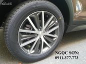 Cần bán xe Hyundai Tucson mới màu nâu, trả góp 90% xe, Lh Ngọc Sơn: 0911377773