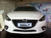 Bán Mazda 3 2.0 Sedan đời 2017, màu trắng, siêu khuyến mại, giao xe ngay