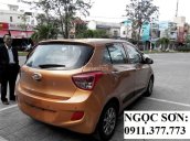 Cần bán Hyundai Grand i10 mới, màu cam trả góp 90% xe, Lh Ngọc Sơn: 0911.377.773