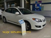 Cần bán Hyundai Avante màu trắng mới đời 2017, liên hệ Ngọc Sơn: 0911.377.773