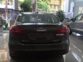 Cần bán Ford Focus Trend 2018 mới 100% - màu xám (ghi), hotline 033.613.5555